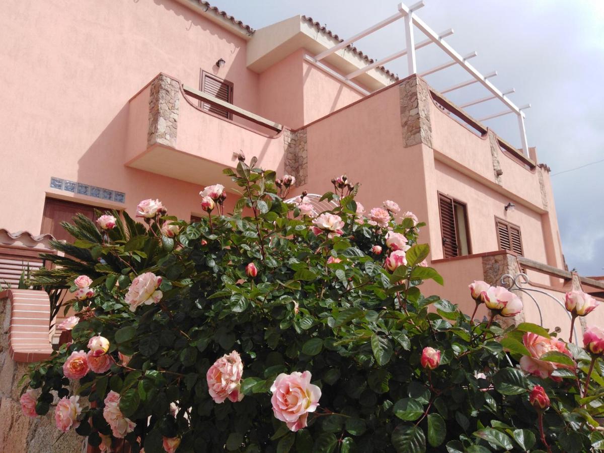 The Roses Garden Panzió La Maddalena  Kültér fotó