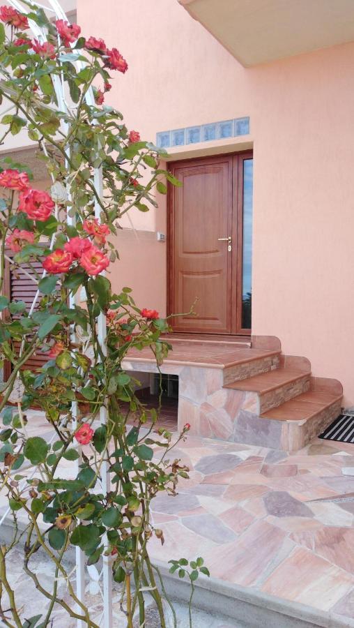 The Roses Garden Panzió La Maddalena  Kültér fotó